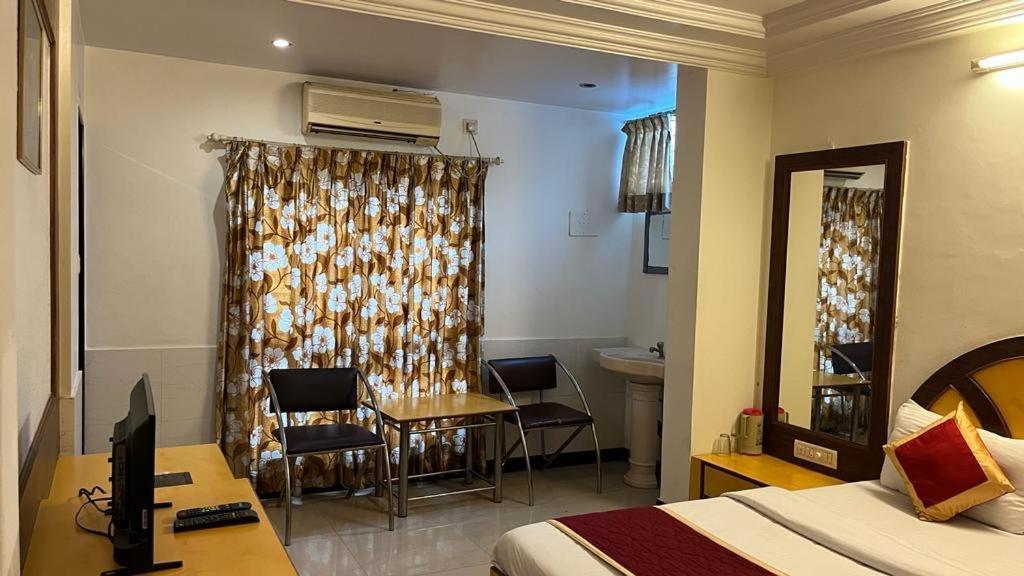 Ganga Sagar Hotel Bangalore Exterior photo